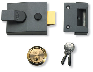 Yale Deadlocking Standard Nightlatch Security Lock 60mm SC